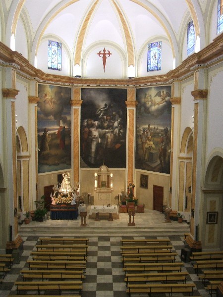  Interior de la Iglesia 