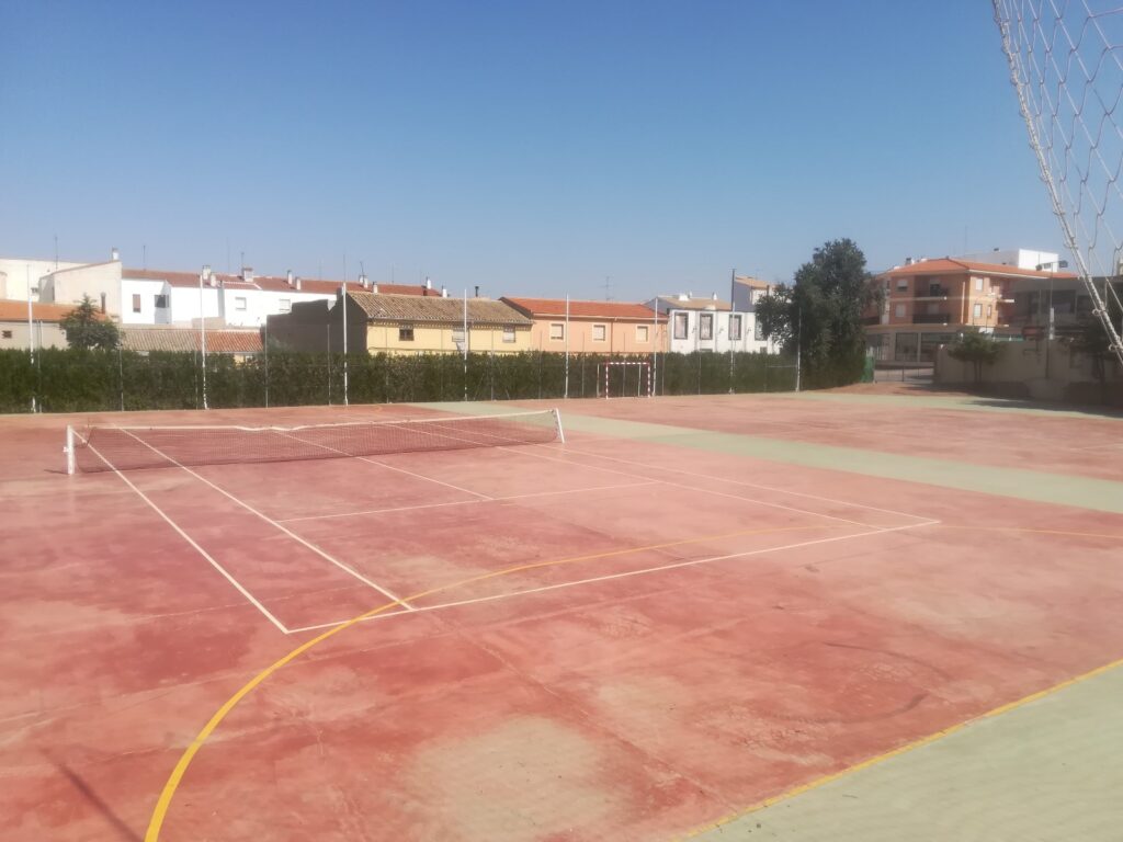 PISTAS POLIDEPORTIVAS EXTERIORES